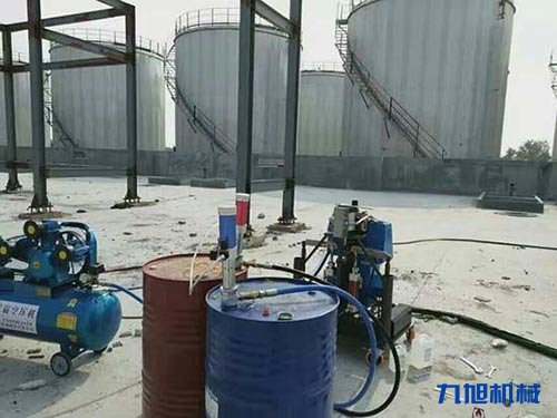 新型聚氨酯黑料粉末噴涂應用廣還環保(圖2) 鋼結構廠房聚氨酯防腐噴涂施工